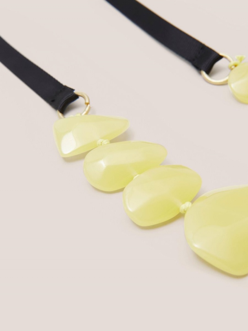 White Stuff Magnolia Resin Necklace Mid Yellow | 13426-YGOK