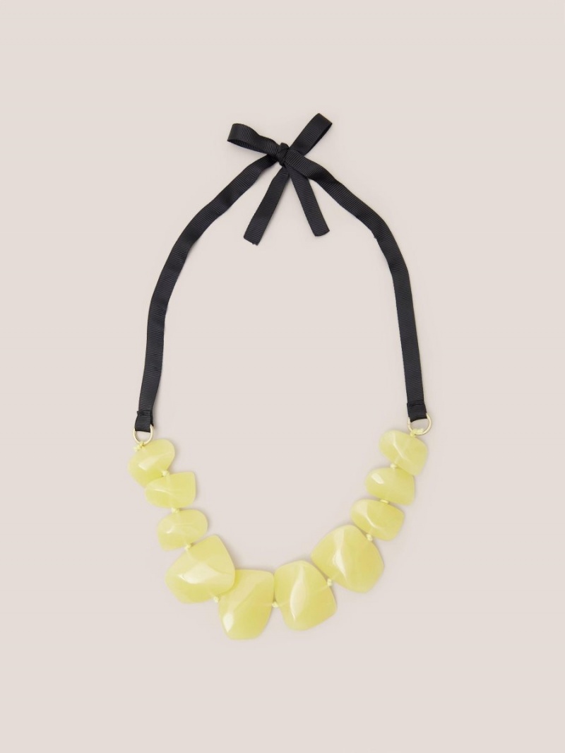 White Stuff Magnolia Resin Necklace Mid Yellow | 13426-YGOK